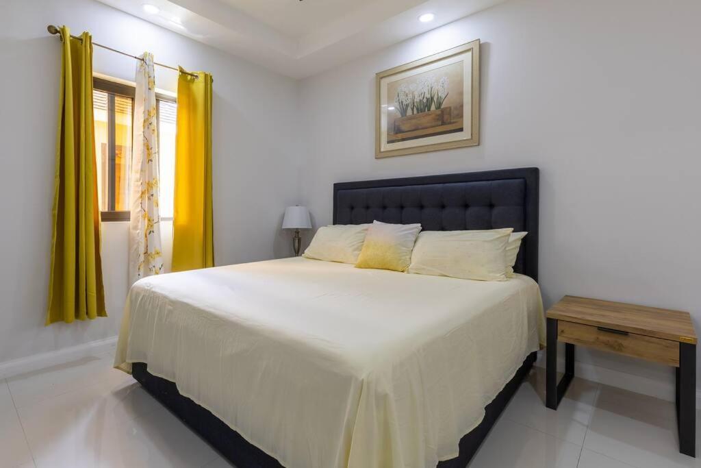 Sun Shine Luxury Villas 2 Bedroom Pool & Gym Ocho Rios St Ann מראה חיצוני תמונה